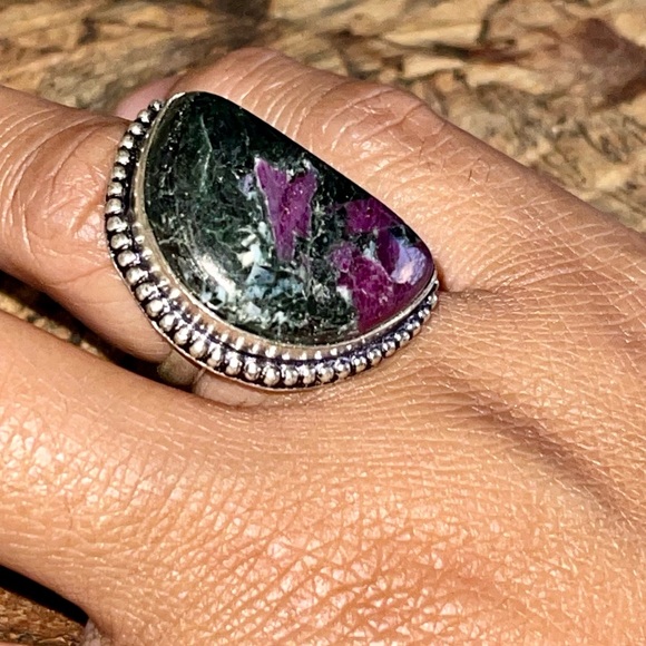 Dark Eudialyte Ring Size 5 3/4 - Picture 4 of 9